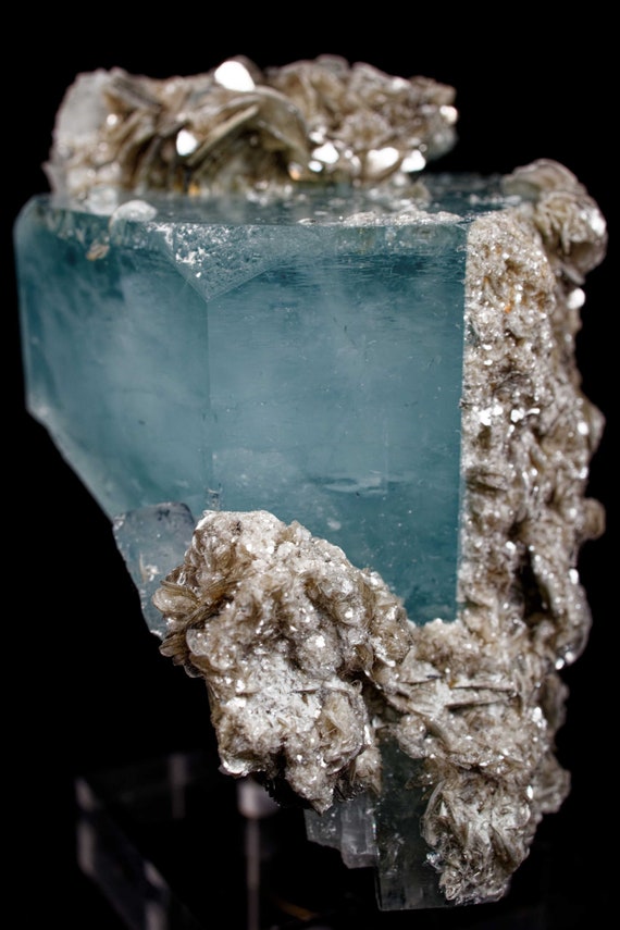 Large Aquamarine, view 2
