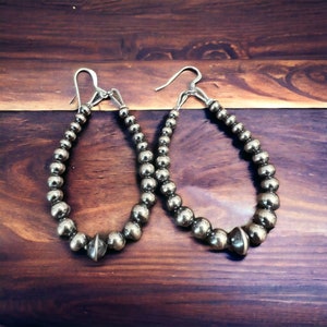 Navajo pearl earrings - Navajo bead earrings - cowgirl earrings - western jewelry - cowgirl gift -wife birthday gift - Sterling silver