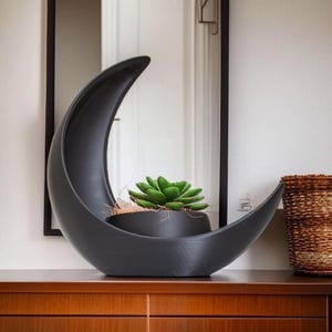 Crescent moon decoration with elliptical plant pot – modern bioplastic home decor
