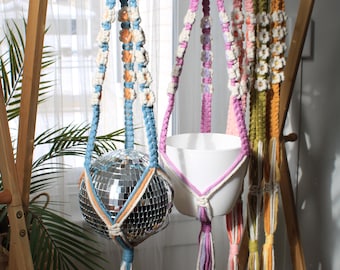 Macrame Daisy Plant Hanger - Made-To-Order