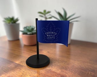 Toronto Maple Leafs Desk Flag – 3D Printed Hockey Fan Display