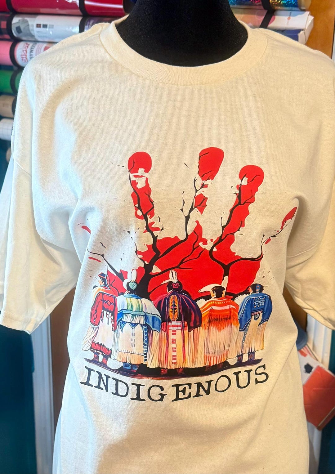 Native American Red Hand T-shirt: Indigenous Pride Gift - Etsy