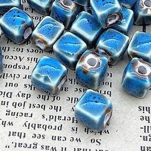 20/40 pezzi 11 mm perline sfuse in ceramica quadrata fai da te per la creazione di gioielli, perline macramè foro grande 1,8 mm, perline cubiche colorate, perline di argilla