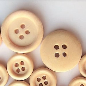 50Pc 10mm to 30mm Extra Large Resin Buttons, Plastic Sewing Buttons, 4 Hole Flat Back Round Buttons for DIY Crafts And Home Decor