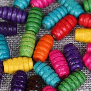 900Pc 15x8mm Assorted Colored Wooden Beads For Jewelry Making, Painted Wood Macrame Beads Large Hole 3mm, Wholesale Beads For DIY Projects