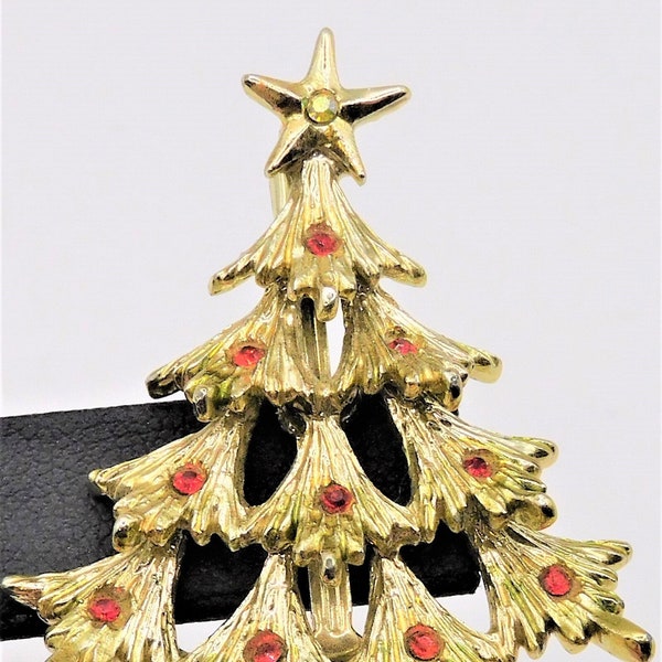 Vintage Signed Tancer II Pin Brooch Christmas Tree Red Rhinestones Gold Toned Metal Costume Jewelry -Br-43