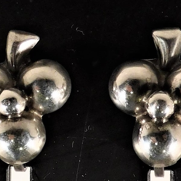 Earrings Marked Mexico Silver Screw Backs 3 Lobed Grape Shaped 1" Long Vintage Mexican Silver Jewelry -S4