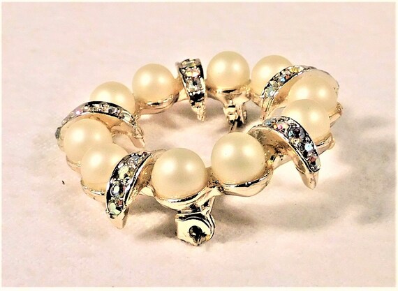 Vintage MCM Brooch Pin 10 Faux Pearls & 5 Rhinest… - image 6