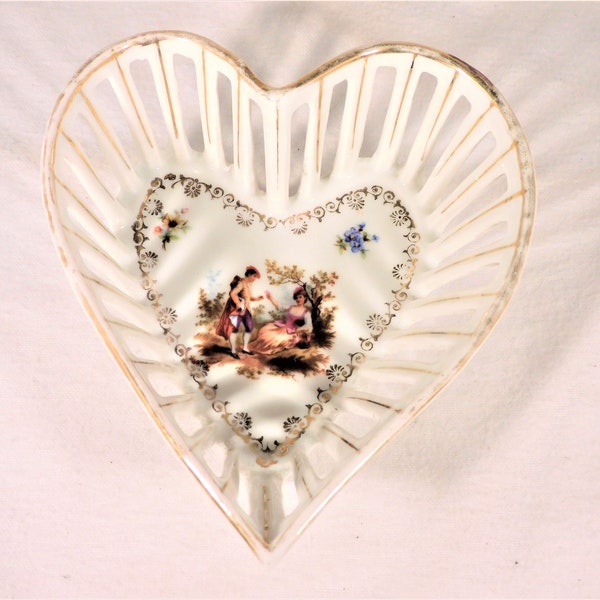 Antique C Schumann Bavarian German Porcelain China Trinket Dish Small Heart Shaped Pierced Sides Regency Style Couple Center Design 4.5"
