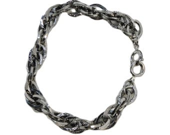 Silver Toned Metal Link 7.5" Long Bracelet: Vintage Costume Jewelry -Ba42