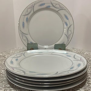 6 Valmont Royal Wheat Pattern Dinner Plates