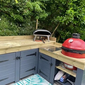 Modular outdoor pizza kitchen, bbq and cocktail drinks bar, Kamado, BGE, OONI, Garden table