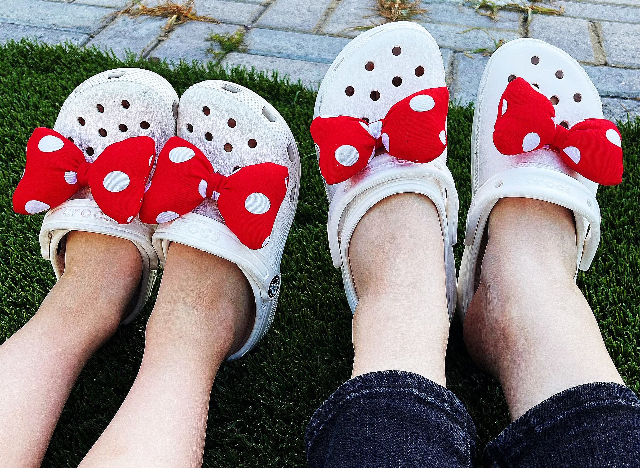 Minnie Mouse Hair Bow and Glove Croc Charms 