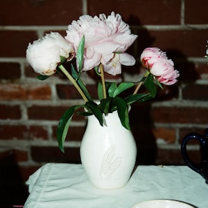 White Flower Vase | Ceramic Flower Vase | Handmade Vase | Vases for Flowers | Simple Flower Vase | Ceramic Vase | Cute Flower Vase