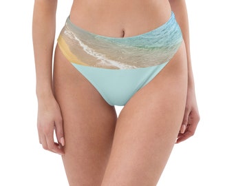 Bikinibroekje met hoge taille in tropisch stranddesign, gemaakt van gerecycled plastic tot nieuwe stof