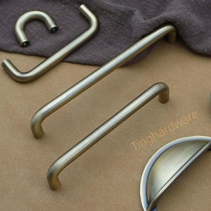 Tiradores de latón envejecido para gabinetes, pomos para cajones, pomos de cocina de bronce antiguo, manijas de copa, tiradores únicos para gabinetes, herrajes de latón para gabinetes.