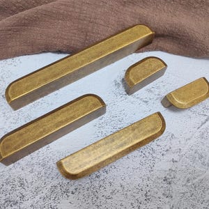 Vintage Style Cabinet Handle symmetric Kitchen Pull Handle Antique Bronze Wardrobe Drawer Pull Handle  Drawer Pulls Knobs