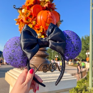 Grim Grinning Ghosts - Haunted Mansion Mouse Ears