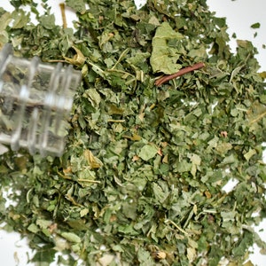 Silvervine for Cats - Catnip Alternative - Actinidia Polygama - Matatabi - 1.5 fl oz - Pawlly Joylly