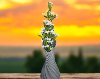 Vivien - Spiraled Elegance Vase for Contemporary Decor