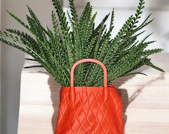 Miranda – Chic Handbag-Inspired Decor