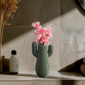 Wren – Cactus-Inspired Vase | Modern Desert Decor