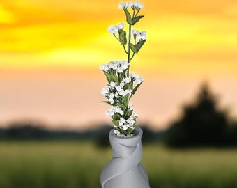 Mimi - Whimsical Twist Vase for Modern Winter Decor
