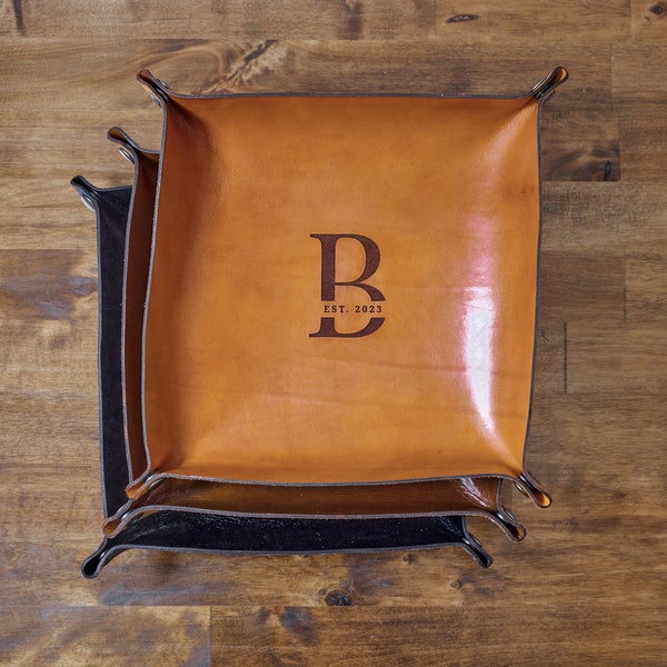 Monogrammed Leather Valet Tray | Handmade Personalized Catch All Tray for Men, Engraved Catchall Tray Gift, Custom Desk Organizer Tray