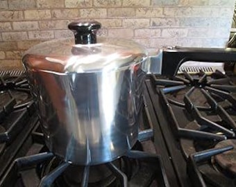 4 Quart Sauce Pan with Lid - Cast Aluminum Cooking Pot - Lightweight Saucepan - Even Heat Cookware - Non-Toxic Kitchen Pot