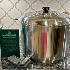 18 Quart Stock Pot with Lid - Cast Aluminum Large Cooking Pot - Lightweight Cajun Stockpot - Even Heat Soup Pot - Commercial Size Cookware