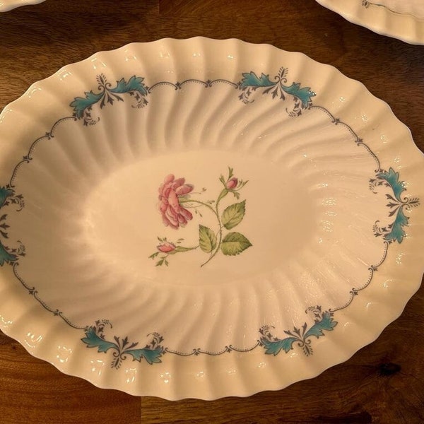 Rare find, Vintage Royal Doulton Bone China, "The Picardy" H4855 1940s England, Serving Vegetable Bowl.