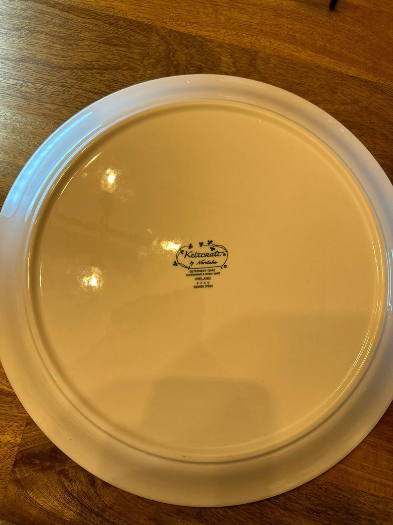 Keltcraft by Noritake Serving Platter and Dinner Plates. Ireland