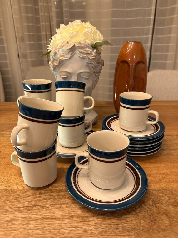 24 Dinnerware Set Carousel Stoneware 802 Blue Japan Discontinued Pattern Etsy Canada