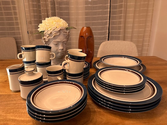 24 Dinnerware Set Carousel Stoneware 802 Blue Japan Discontinued Pattern Etsy Canada