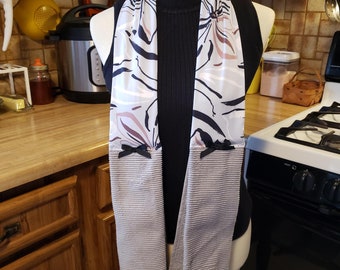 Kitchen Boa, Tea Towel, Gray Kitchen Towel, Neck Towel, Linens, Boa Towel, Housewarming Gift, Towel Scarf, Chef Gift, Apron, Cooking Gift
