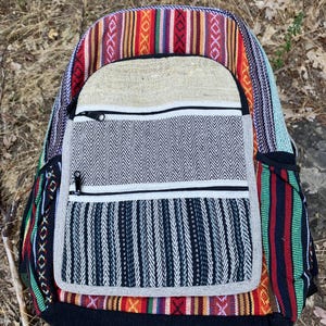 Große Hanf Rucksäcke Handgefertigt im Nepal Himalaya, viele Stile, modernes Design, organische Materialien, natürliche Farben, Laptopfach