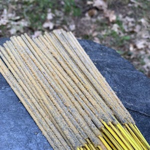 Pushkar Hari Dhoop Incense Sticks, 20 grams, Handmade High Quality Temple Grade Incense from Rajasthan India
