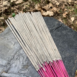 Pushkar Pink Loban Frankincense Incense Sticks, 20 grams - Handmade High Quality Temple Grade Incense from Rajasthan India