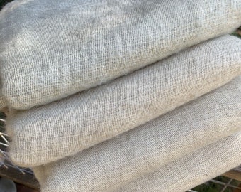 Himalaya Yak Wool Blanket - Soft and Warm - Handmade in Kathmandu Valley Nepal - Beige White