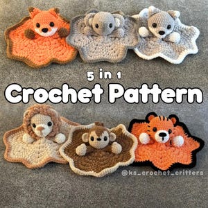 以下が含まれることがあります： 動物をテーマにしたベビーブランケットを作るための5つの編み物パターン。パターンには、キツネ、ゾウ、オオカミ、ライオン、トラが含まれています。各パターンには、編み物で作られた動物とそれに合わせたブランケットが含まれています。