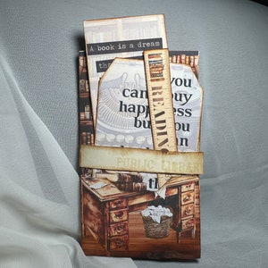 Folio fait main pour les amateurs de livres, journal indésirable, folio de lecteurs, ordinateur portable, cadeau, cadeau fête des pères, rangement éphémères, souvenir, encart de journal, livre