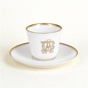 ビング＆グロンダール カップ＆ソーサー – モノグラムDA、1900年代デンマーク磁器