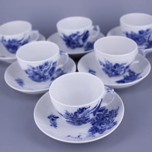 Royal Copenhagen Blue Flowers Blå Blomst #1549 - Set Of 6 Coffee Cups with Saucers - Gift Ideas - Vintage Porcelain - Scandinavian Design