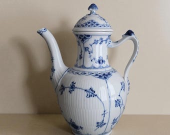 ロイヤルコペンハーゲンのブルーフルーテッドハーフレース8インチミニ