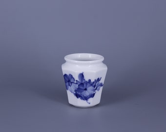 Royal Copenhagen Fiori Blu Blå Blomster n. 8614. Vaso raro. Porcellana dipinta a mano in Danimarca