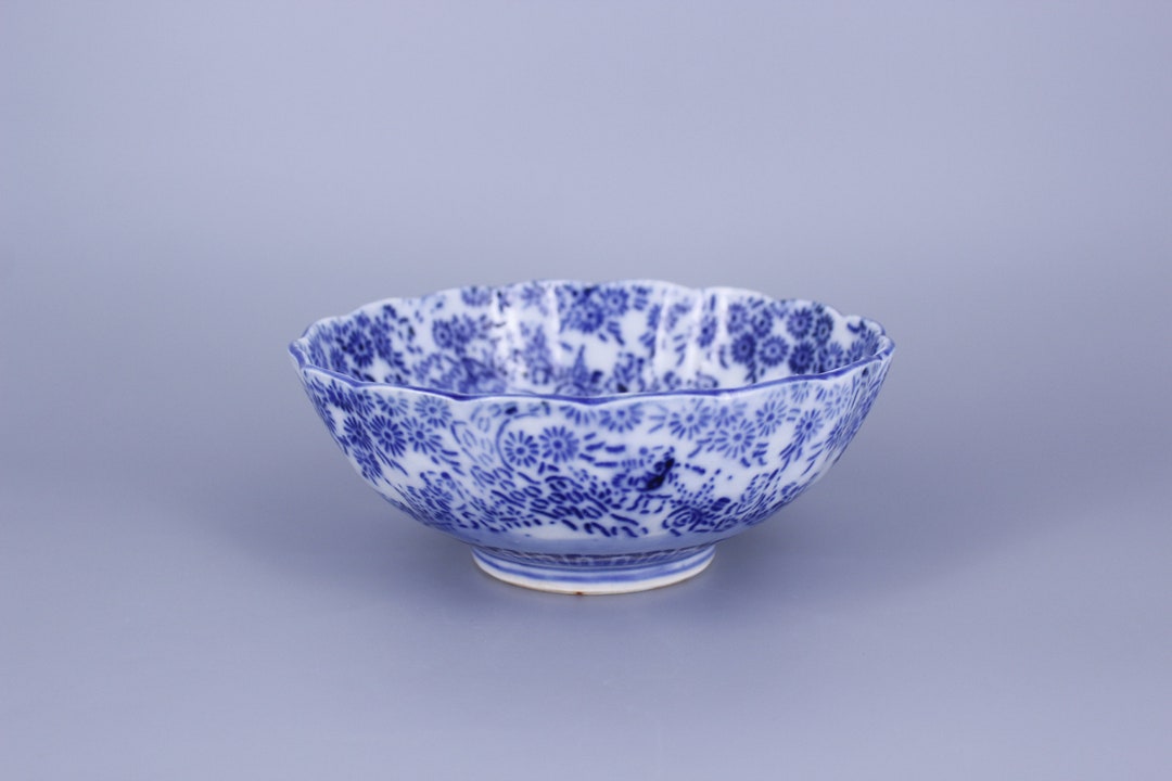 Antique 19th Century Qing Dynasty Canton Blue and White Decorative Bowl ...