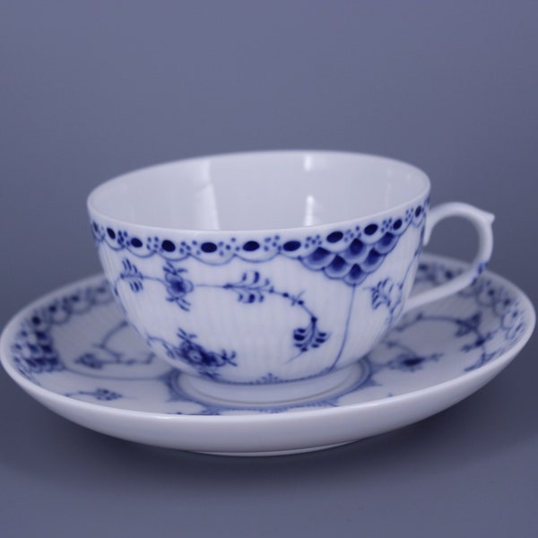 Royal Copenhagen Blue Fluted Half Lace 713. Tea Cup with Saucer 180 ml.