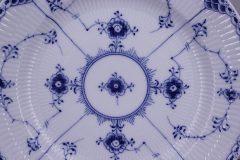 RC Blue Fluted Half Lace Dinner Plate - Thumbnail 4