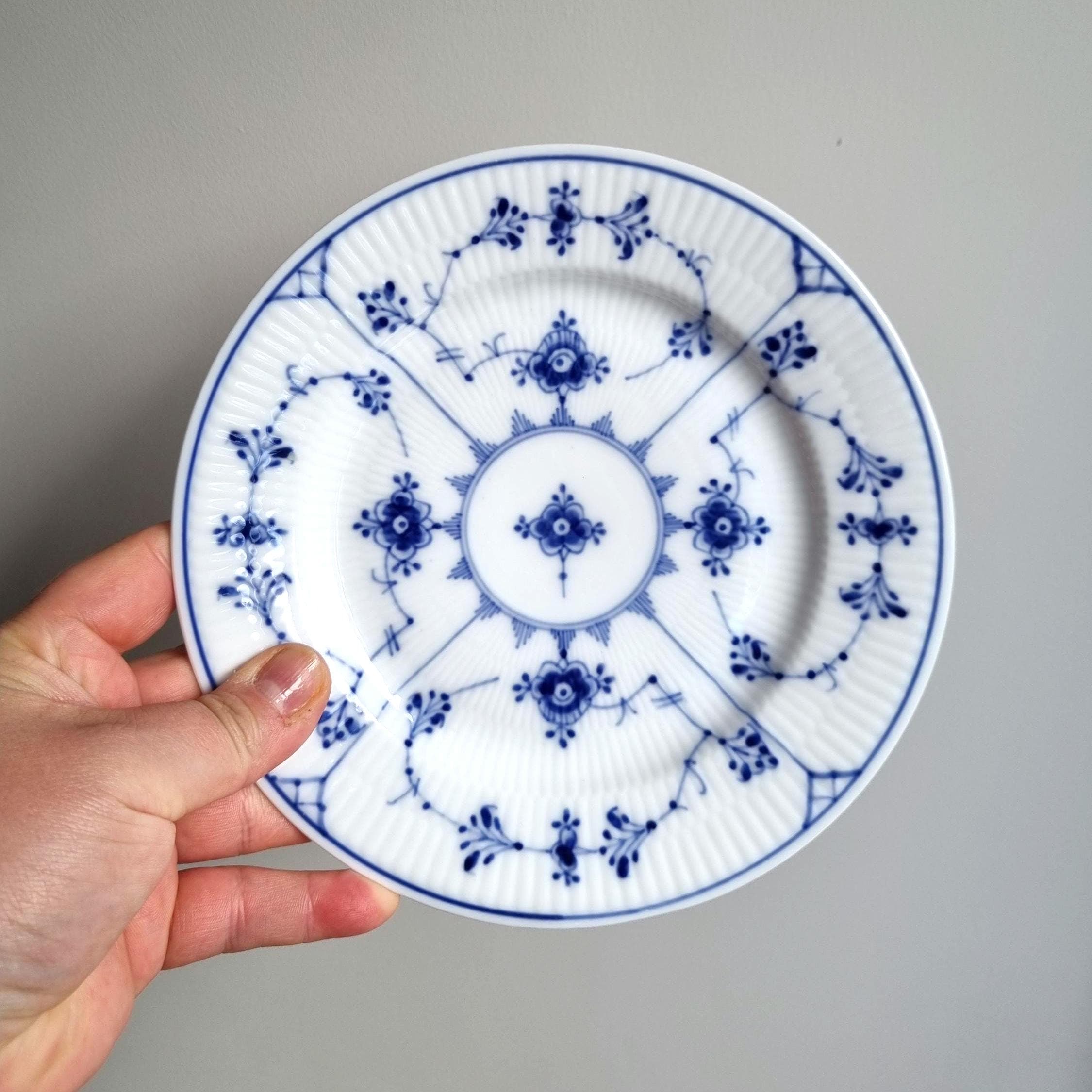   Blue Fluted Plain プレート Royal Copenhagen Blue Fluted Plain Plate 19 / ロイヤル