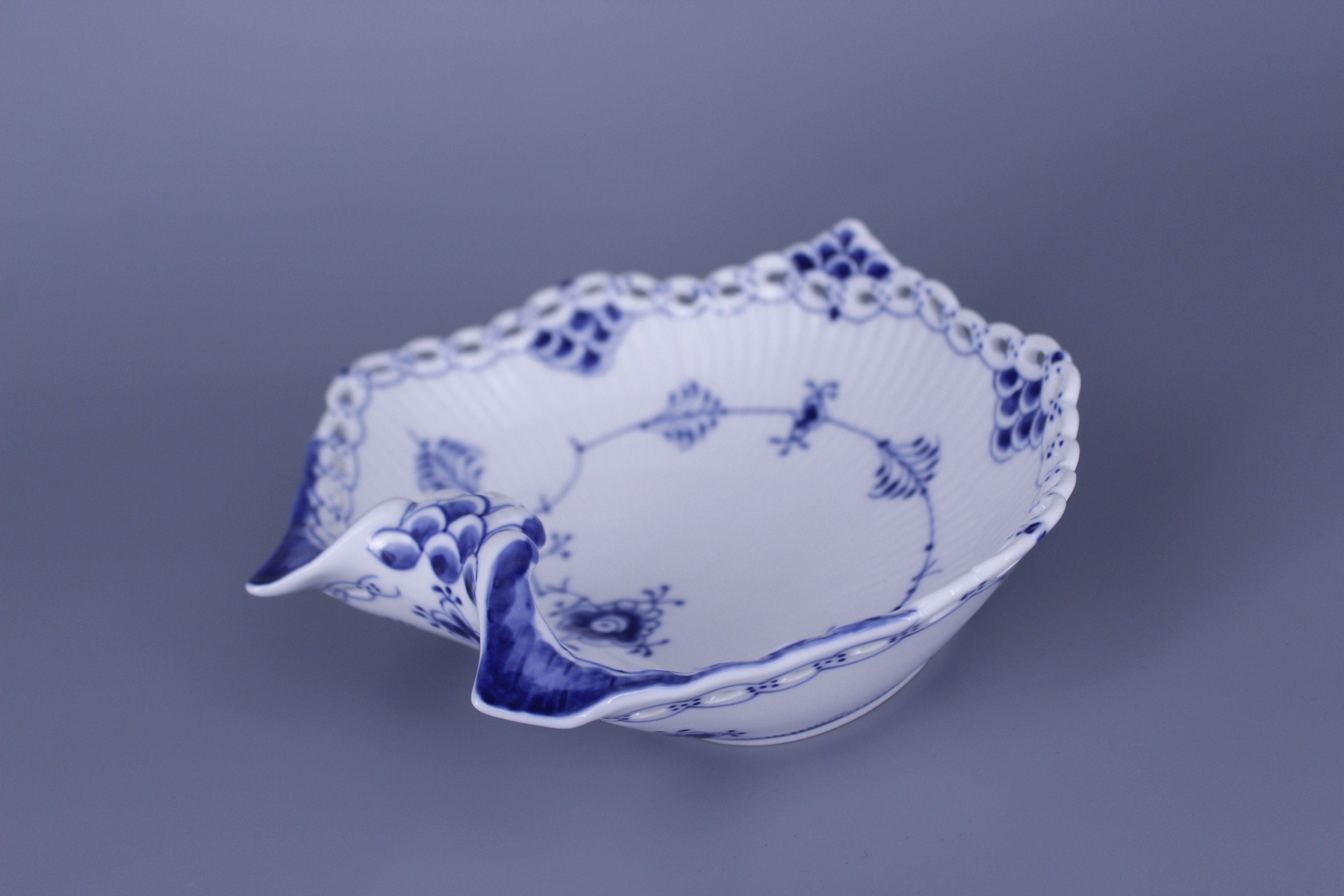 Royal Copenhagen Blue Fluted Full Lace 1074. Shell Bowl